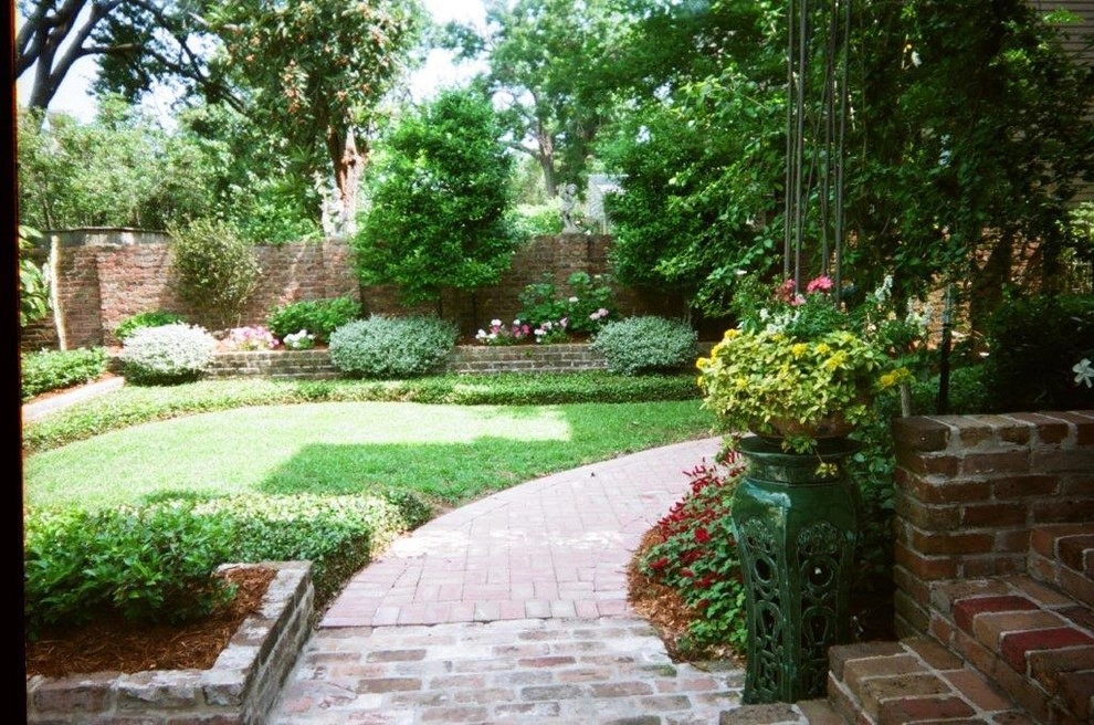 Courtyards by Exterior Designs, Inc. By Beverly Katz - Photo 18