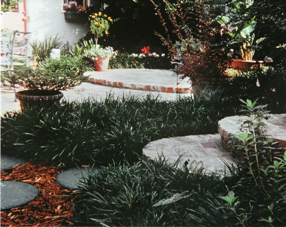 Courtyards by Exterior Designs, Inc. By Beverly Katz - Photo 25
