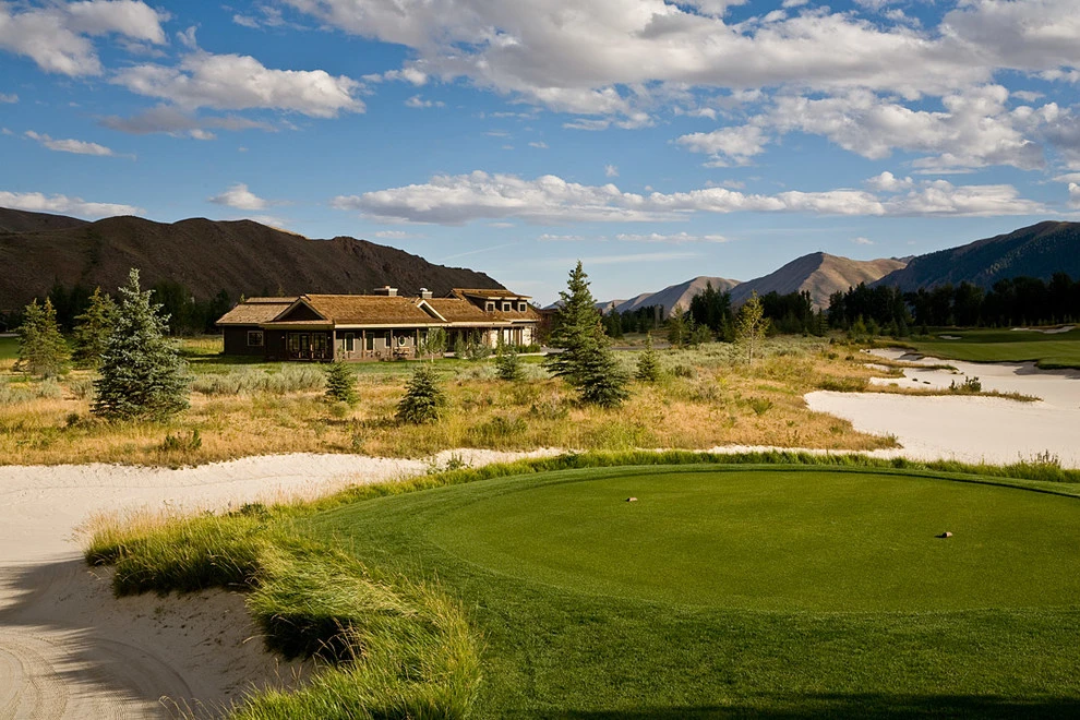 Mountain Golf Course Landscape by Terry T. King Landscape Architecture - Photo 5