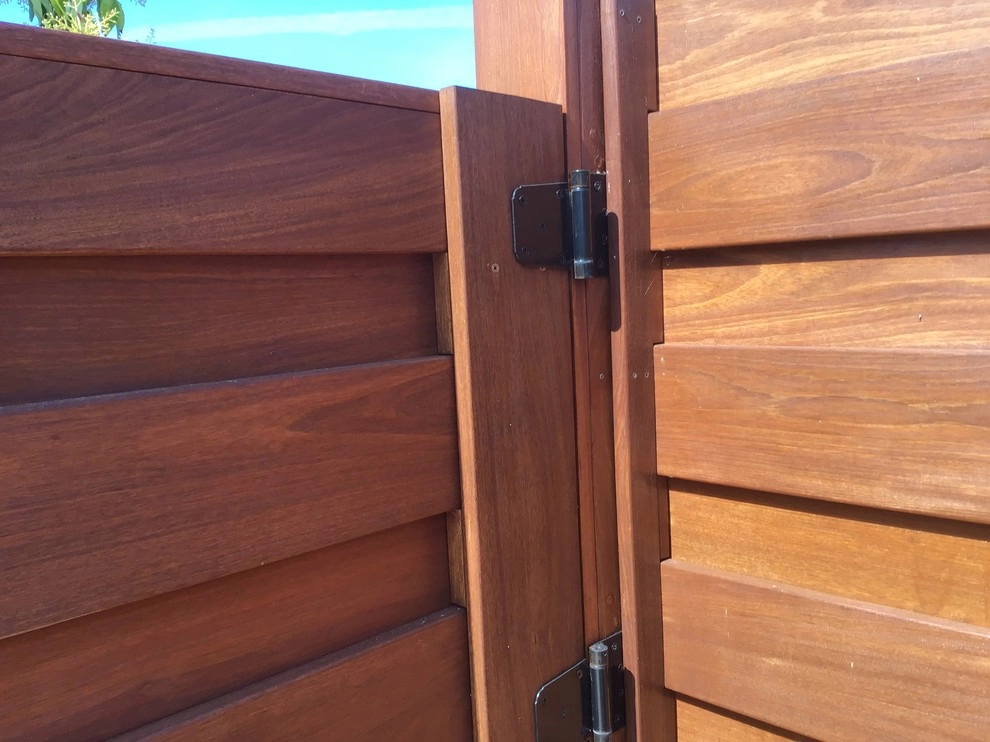 Red wood Fence , Horizontals Boards by Exterior Designs Landscape - Photo 13