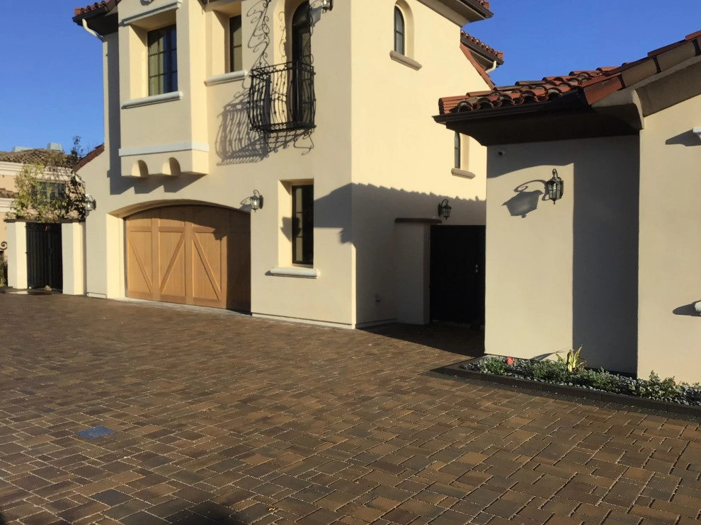 Rogert's Residence by Exterior Designs Landscape - Photo 3