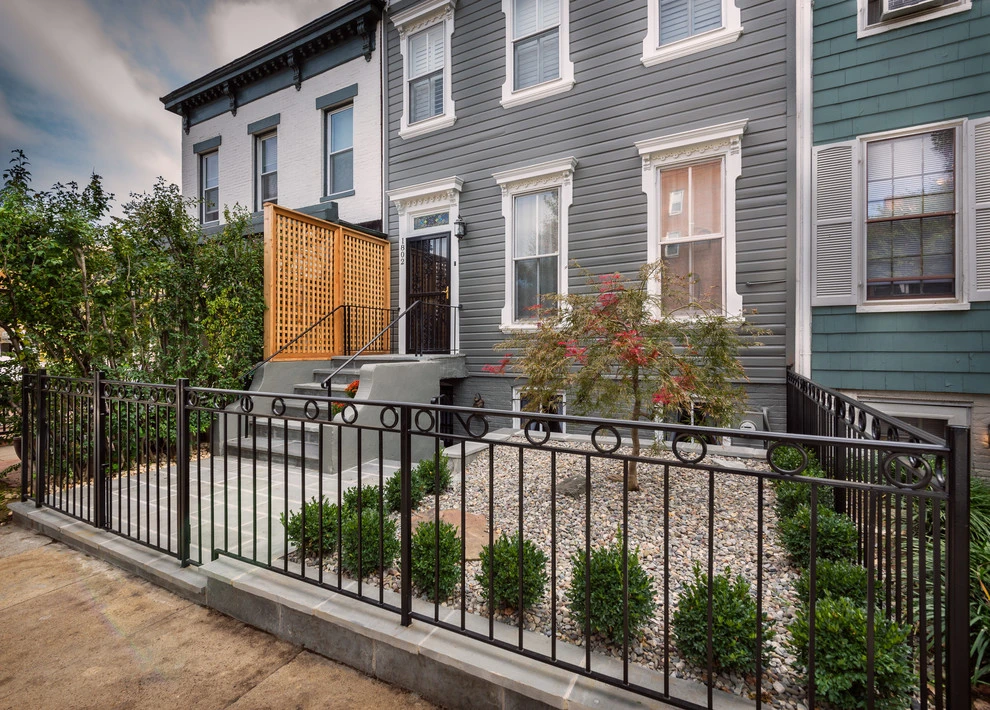 Dupont Circle Courtyard Garden by Tiger Lily Landscapes, LLC - Photo 5
