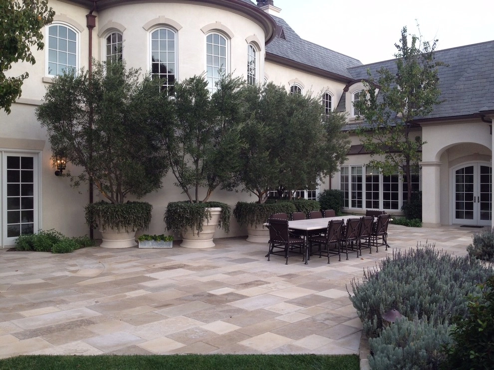 La Canada Home by Sydney Baumgartner by Eye Of The Day - Photo 2
