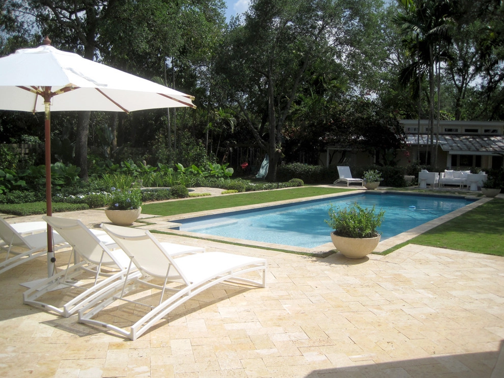 Poolside Retreat by Fernando Wong Outdoor Living Design - Photo 2