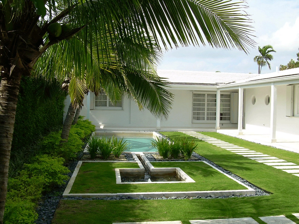 Mid Century Modern by Fernando Wong Outdoor Living Design - Photo 6