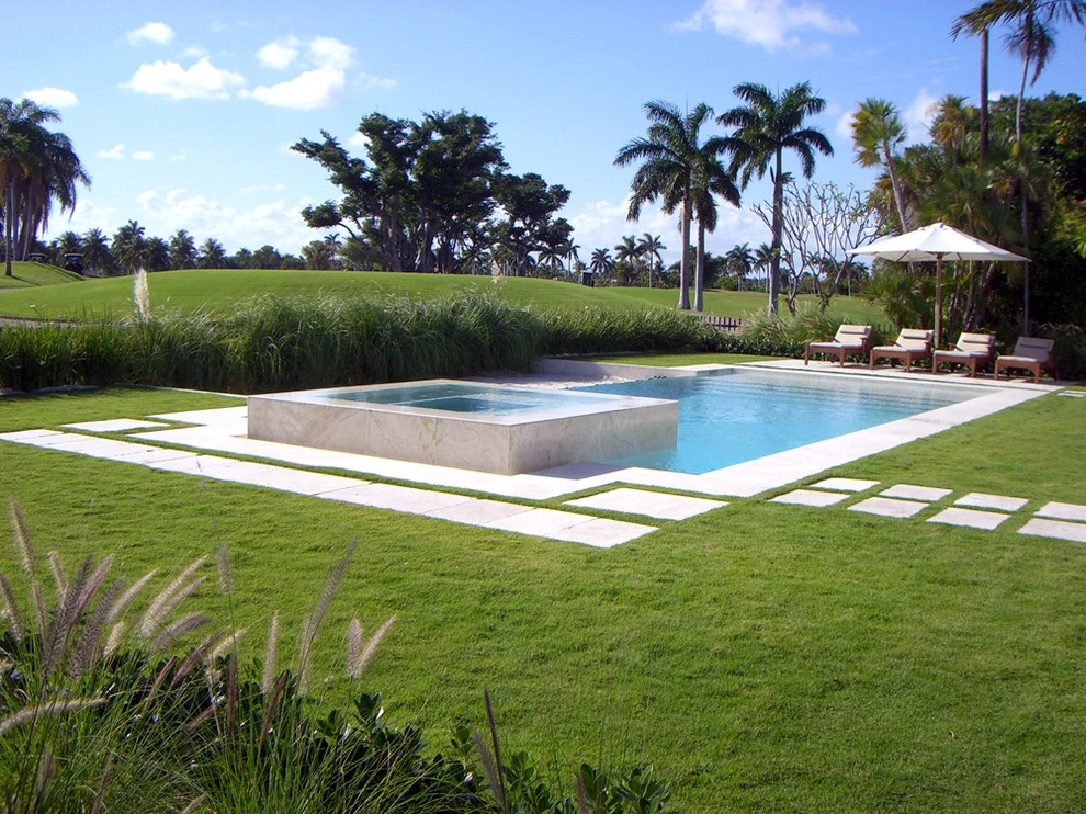 Mid Century Modern by Fernando Wong Outdoor Living Design - Photo 3