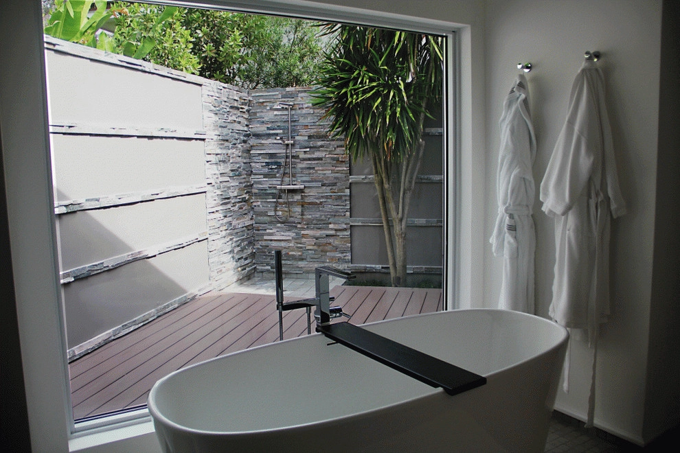 Contemporary Sanctuary by Fernando Wong Outdoor Living Design - Photo 5