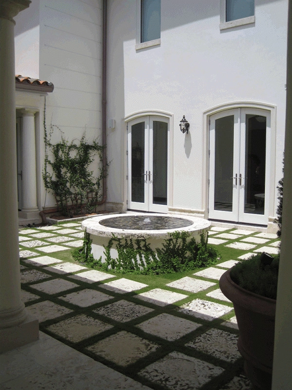 Private Getaway by Fernando Wong Outdoor Living Design - Photo 5