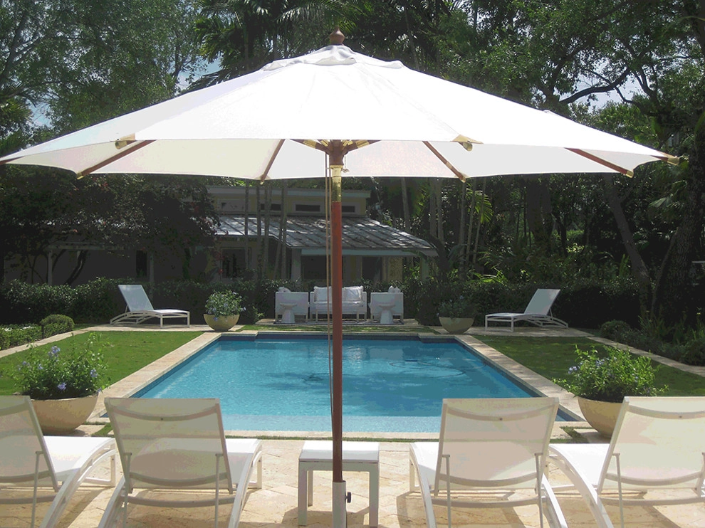 Poolside Retreat by Fernando Wong Outdoor Living Design - Photo 6