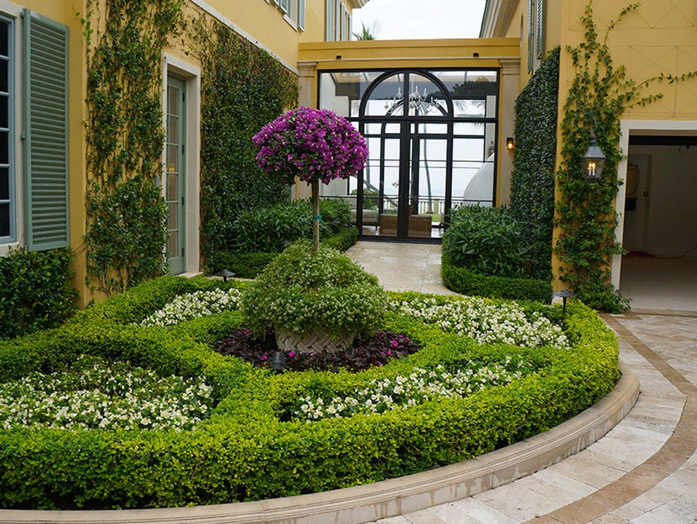 Oceanfront Estate by Fernando Wong Outdoor Living Design - Photo 12
