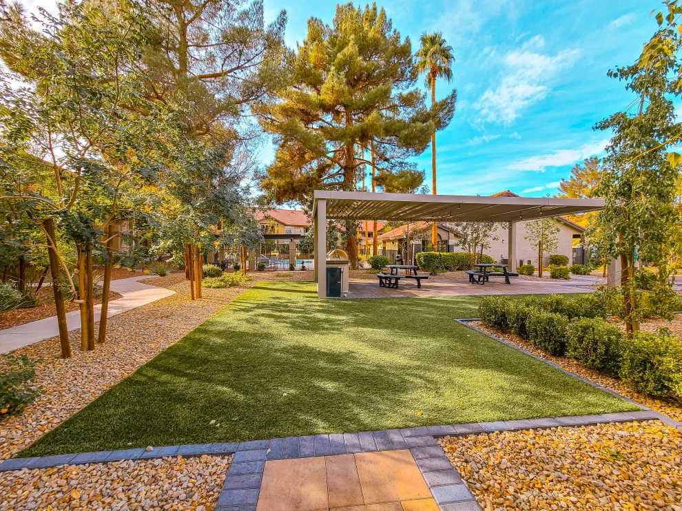 3001 PARK by Aldana Studios LLC - Photo 3