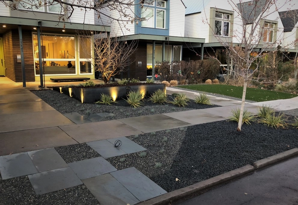 Mini Modern by Flora Distinctive Landscapes - Photo 9