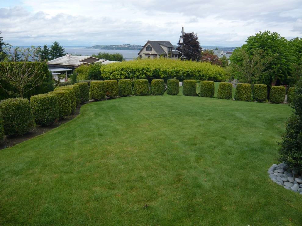 Recent Projects - West Seattle Residence by Folia Horticultural + Design - Photo 9