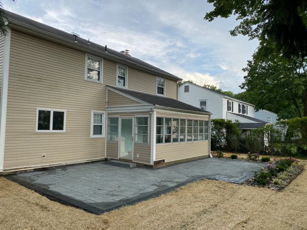 Delview Drive Outdoor Living by Arborvine Landscaping, LLC - Photo 2