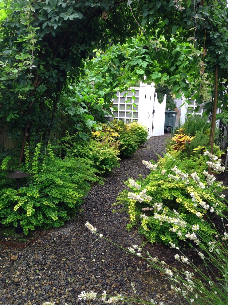 Recent Projects - Mercer Island Residence by Folia Horticultural + Design - Photo 7
