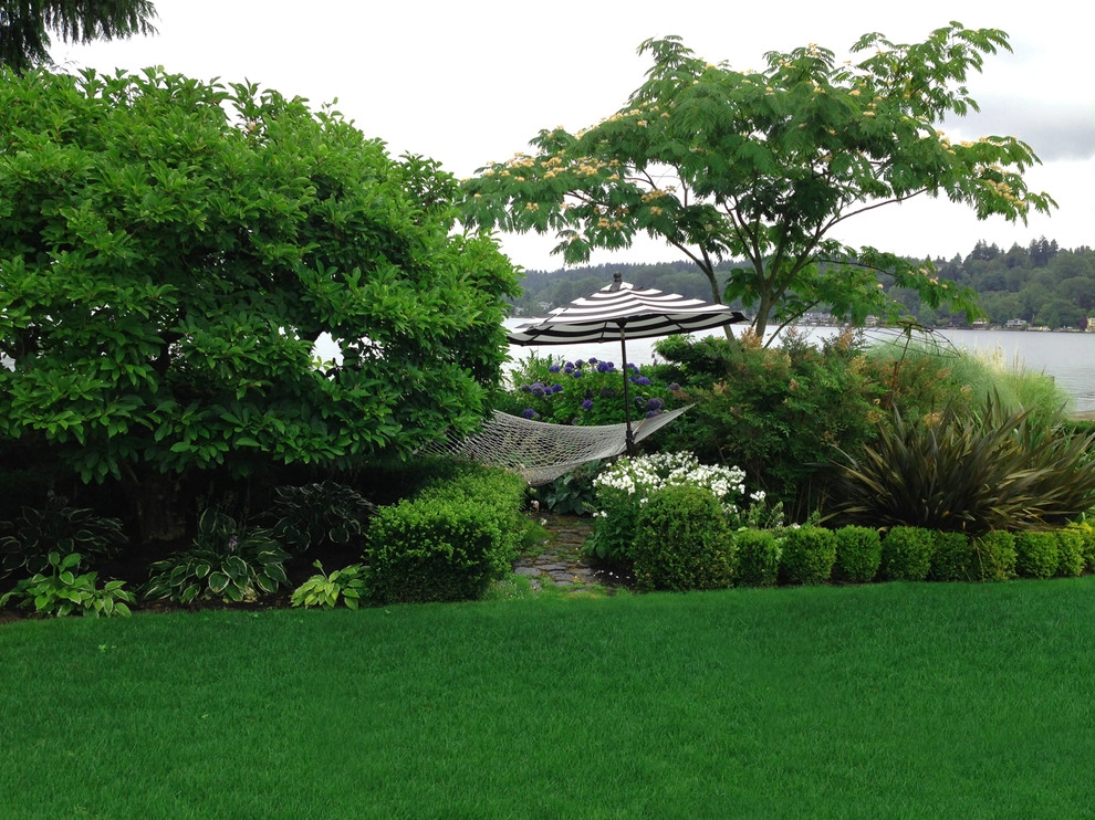 Recent Projects - Mercer Island Residence by Folia Horticultural + Design - Photo 2