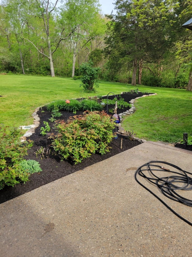 Alberto Alavez Professional Lawn Services LLC 16 by Alberto Alavez Professional Lawn Services LLC - Photo 2