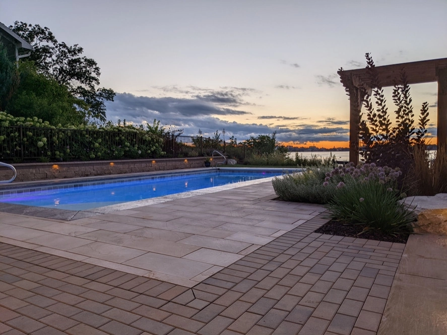 Capitol View Veranda by Four Of Six Landscape - Photo 9