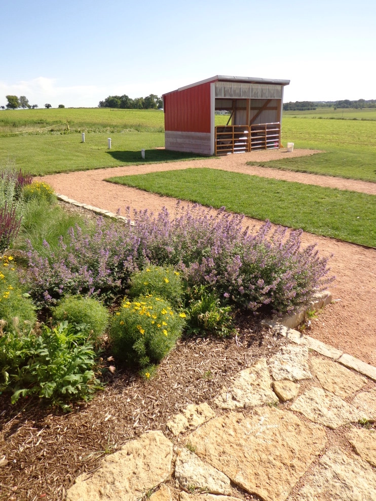 Softened Summer Shelter by Four Of Six Landscape - Photo 2