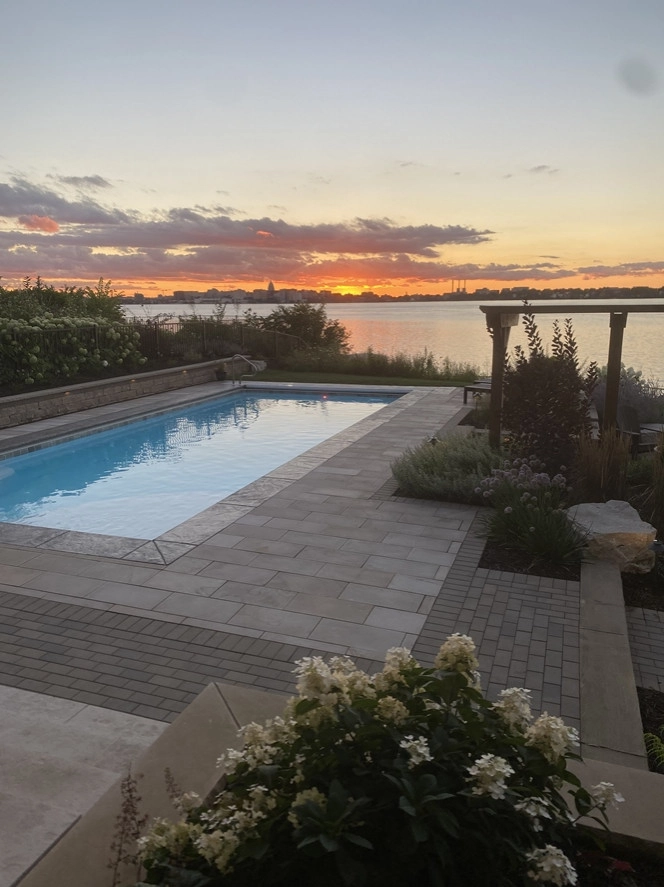 Capitol View Veranda by Four Of Six Landscape - Photo 16