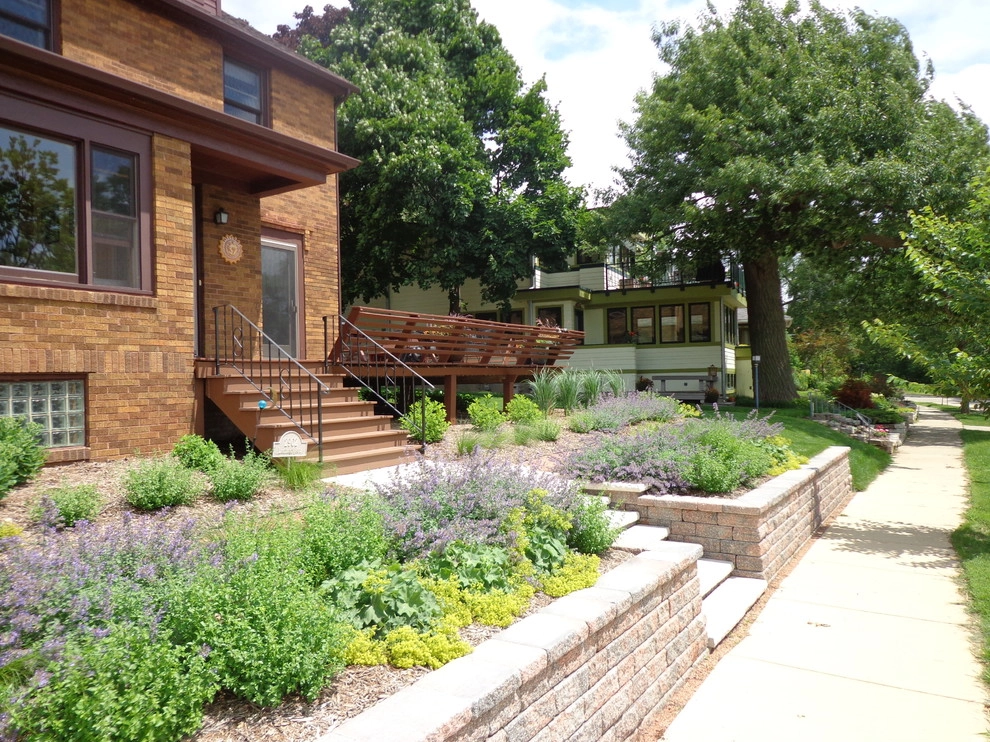 Madison Lakeview by Four Of Six Landscape - Photo 6
