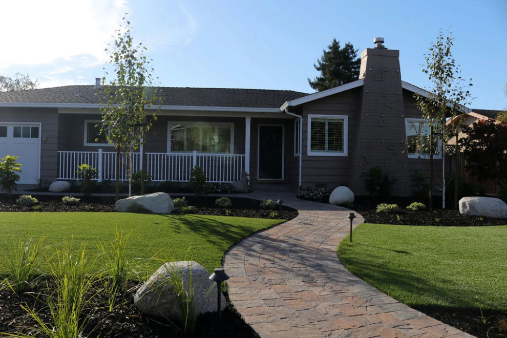 Traditional Beach Cottage by Wildflower Landscape Design At K&D Landscaping - Photo 4