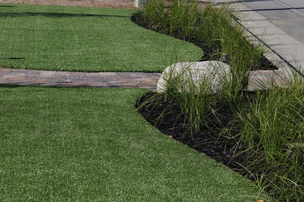 Traditional Beach Cottage by Wildflower Landscape Design At K&D Landscaping - Photo 5