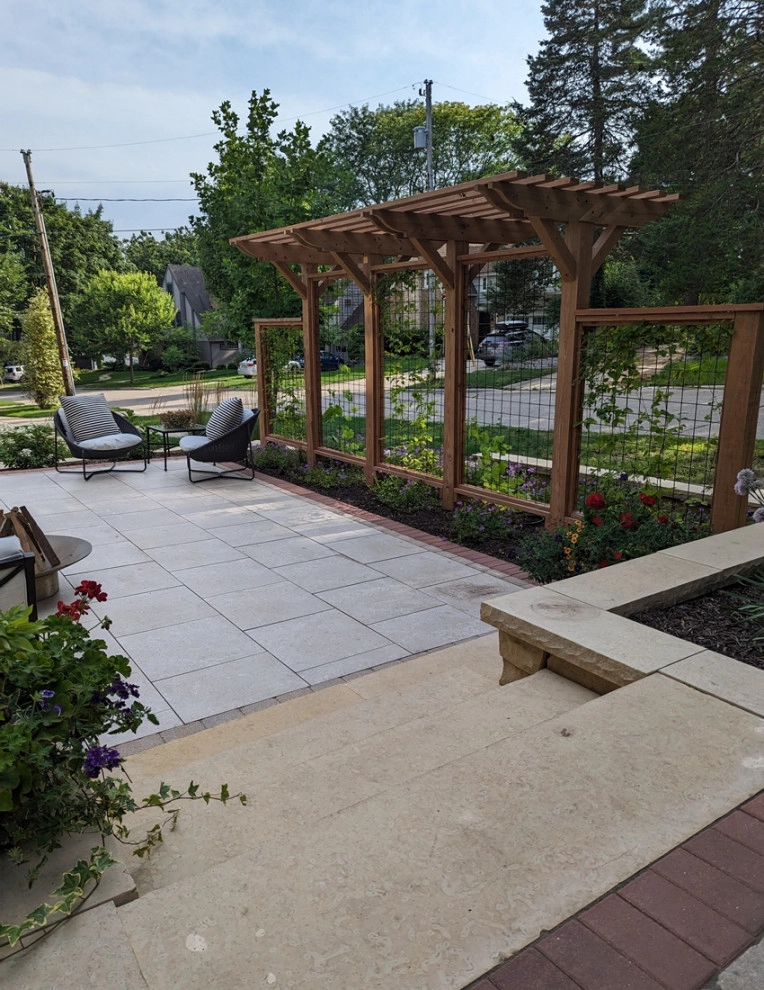 Welcoming Workspace by Four Of Six Landscape - Photo 15