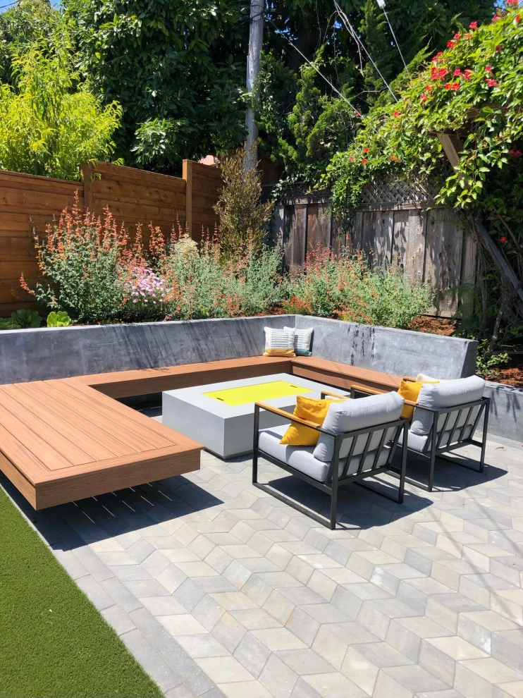 Modern Outdoor Living by Wildflower Landscape Design At K&D Landscaping - Photo 22