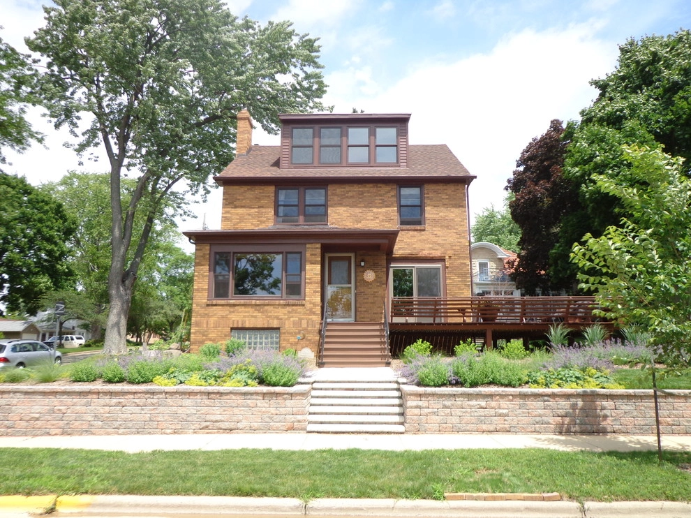 Madison Lakeview by Four Of Six Landscape - Photo 3