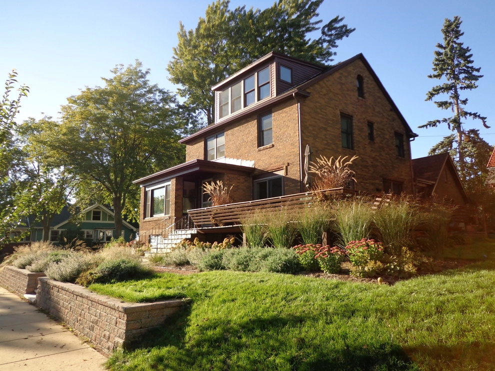 Madison Lakeview by Four Of Six Landscape - Photo 5