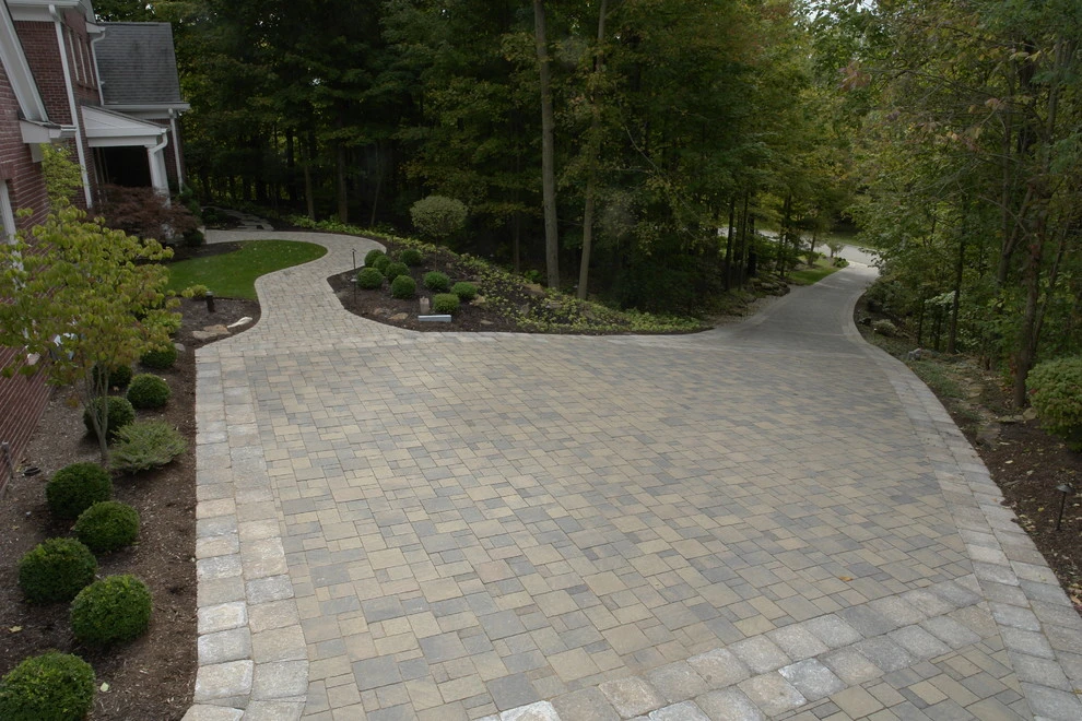 Driveway Near Eagle Creek by Calvin Landscape LLC - Photo 2