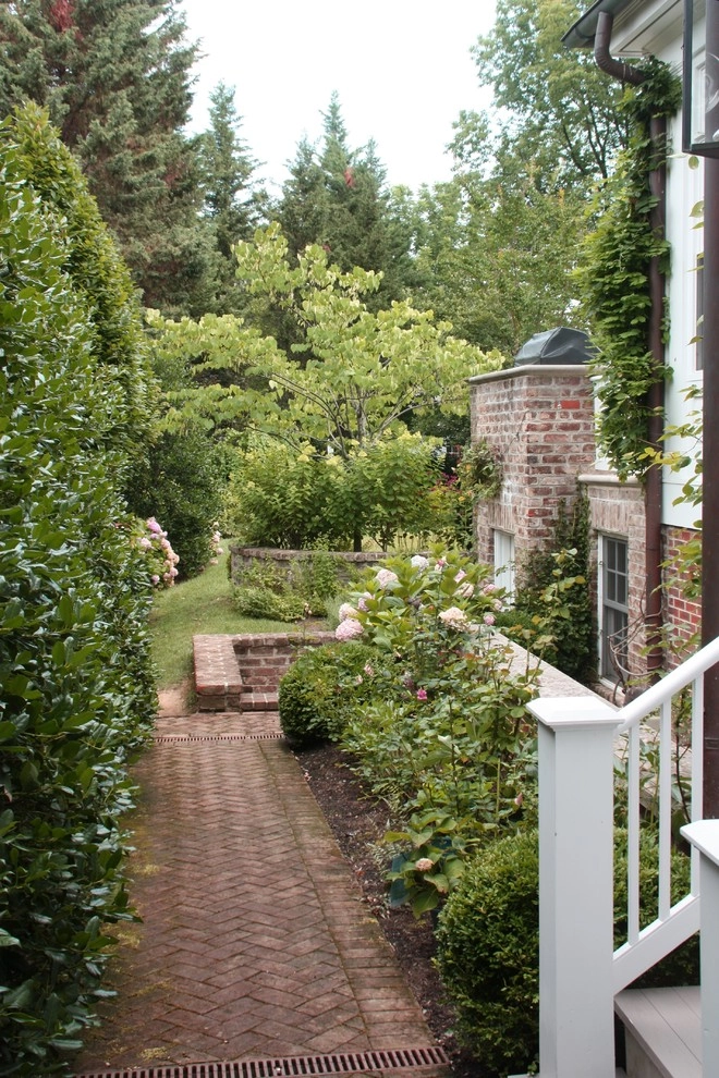 Connecticut Classic by Fritz&Gignoux Landscape Architects - Photo 9