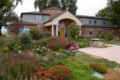Szabo/Lane Res. — Landscape Construction project by Changing Landscapes