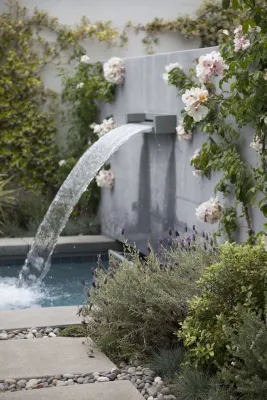 Small-Space Garden, Santa Monica — Landscape Design project by Gabriela Yariv Landscape Design