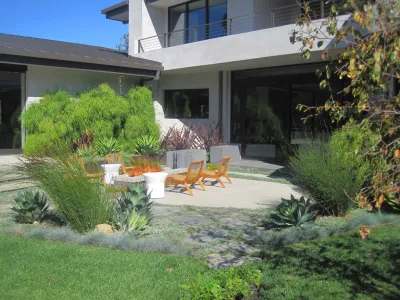 Woodland Contemporary — Landscape Design project by Gabriela Yariv Landscape Design