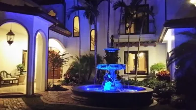 Elegant Entry Courtyard — Landscape Design project by Gardening Angel