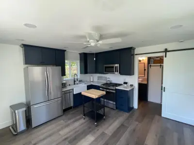 Cottage Accessory Dwelling Unit by House On The Hill Construction LLC