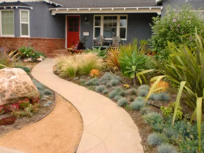 Contemporary Mid Century Drought Tolerant Front Entry — Landscape Design project by Gravel And Green in Los Angeles