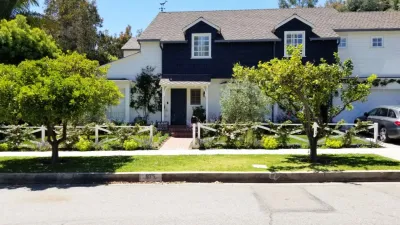 Brentwood Romantic — Landscape Design project by Green Landscape Designs in Los Angeles