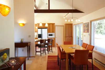 Eugene Kitchen and Dining Area Renovation by Rainbow Valley Design & Construction