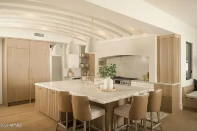 Aloha AZ Build LLC - Flooring Installation Services in Phoenix, AZ