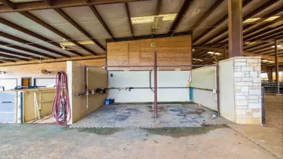 Circle R5 Residential Services - Drywall Installation & Repair in Miami, OK