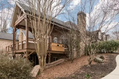 Atlanta Classic Transitional Patio by Innovative Design Build