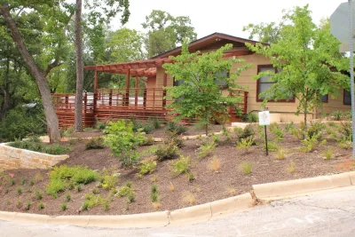 Tarrytown Side Yard — Landscape Design project by GreenScapes Landscaping & Pools in Austin
