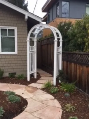 Menlo Park Lawn free — Landscape Design project by Greensleeves Garden Design in Menlo Park