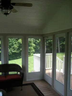 H & R Homes Remodeling Inc - Roofing & Gutter Services in Wilbraham, MA