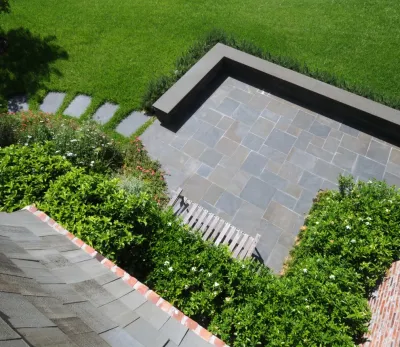 Modern Backyard Landscape in Houston, TX — Landscape Design project by Gregory/Henry Landscapes