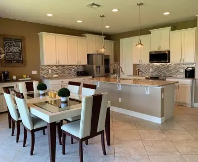 Wall Accent by Ramos J.A.M. Contractor