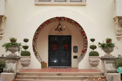 Winter Container Gardens — Landscape Design project by Adorn